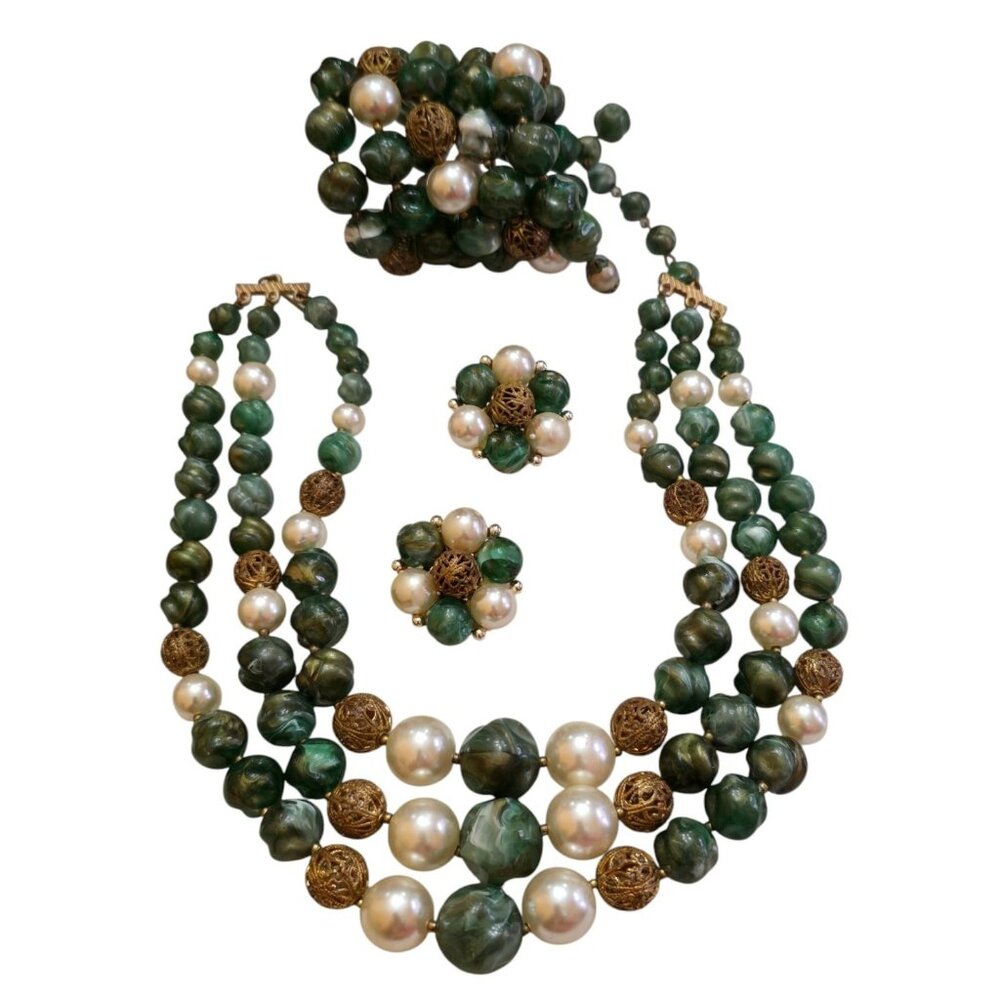 Vintage Lisner Marbleized Molded Resin Parure (A7669)
